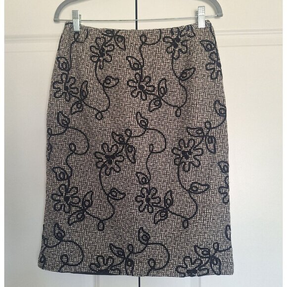 💙 Talbots Floral Embroidered Wool Pencil Skirt Size 8 Fall Warm Classy Preppy - Picture 8 of 8